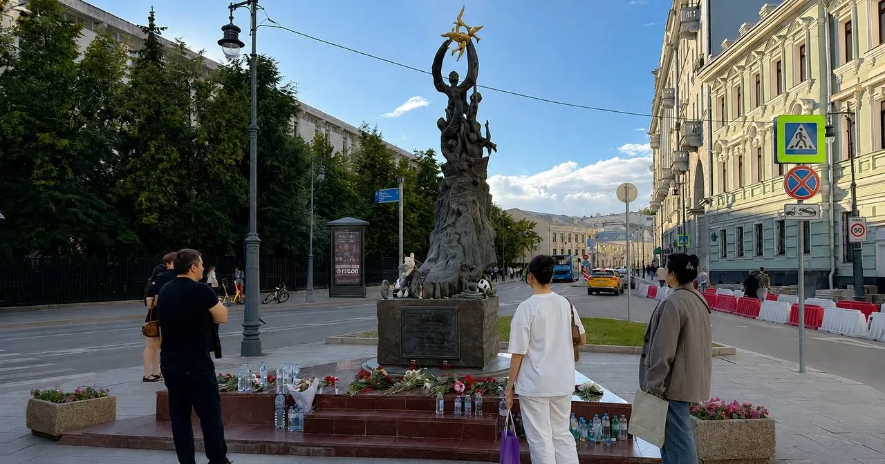 💔 В Москве вспоминают детей, погибших в Беслане