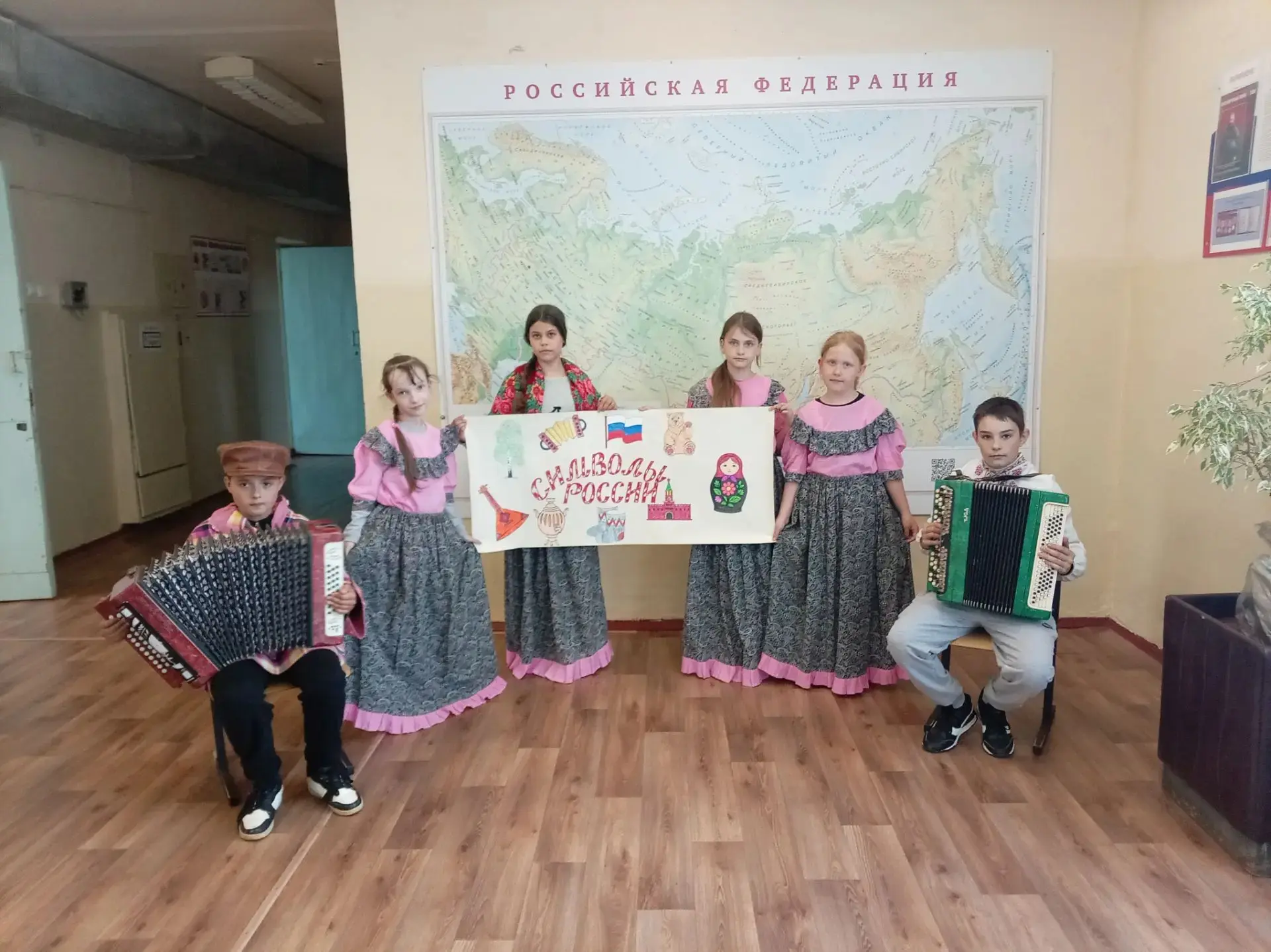 17 июня "Мои герои".
1.Утренняя зарядка. 
2.Встреча с инспектором ГИМС " Безопасность на воде".
3. П