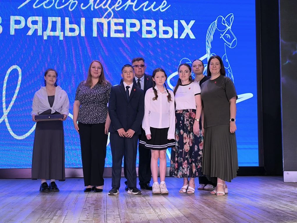 🇷🇺 Вручение паспортов и посвящение в ряды «Первых» в п. Кременкуль