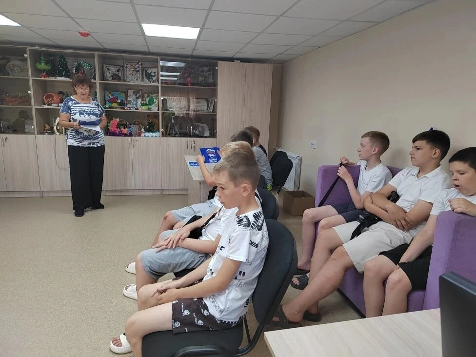 🇷🇺 Россия - священное слово для каждого из нас. Слово, наполненное любовью к родному ...