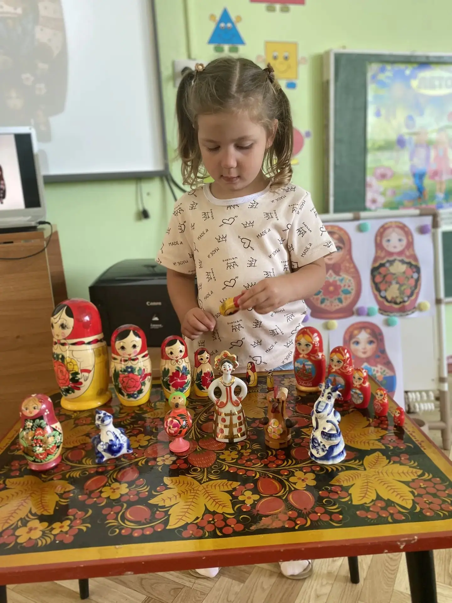 24 августа - день народной игрушки.