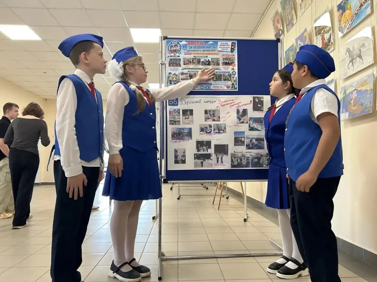 🚦 Юные инспекторы движения на слёте! 🚸