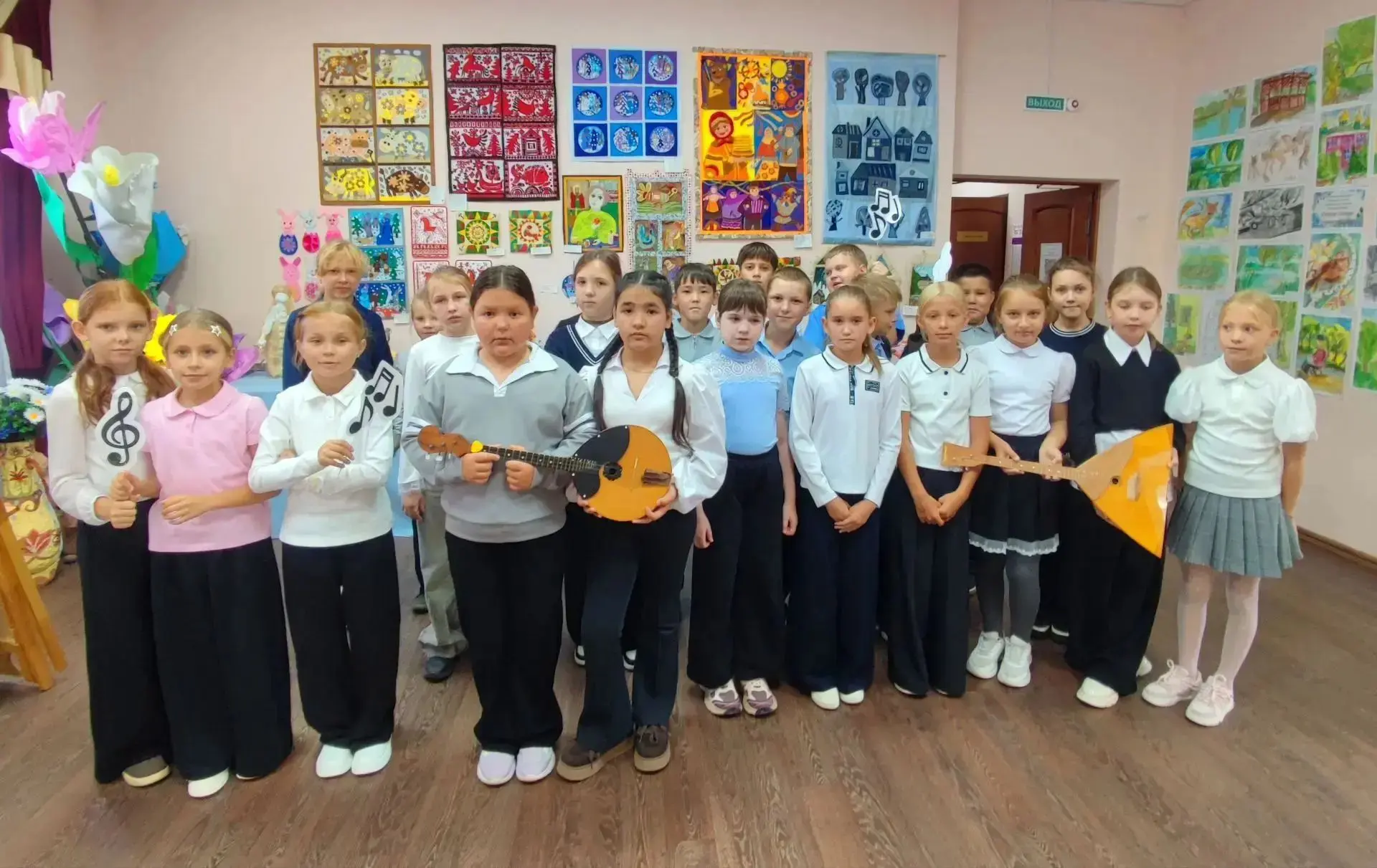 🌞✏🎉👏 🎨🎧🎼🎹🎸 Ученики 4Б класса Павлоградской гимназии побывали на увлекательной э...