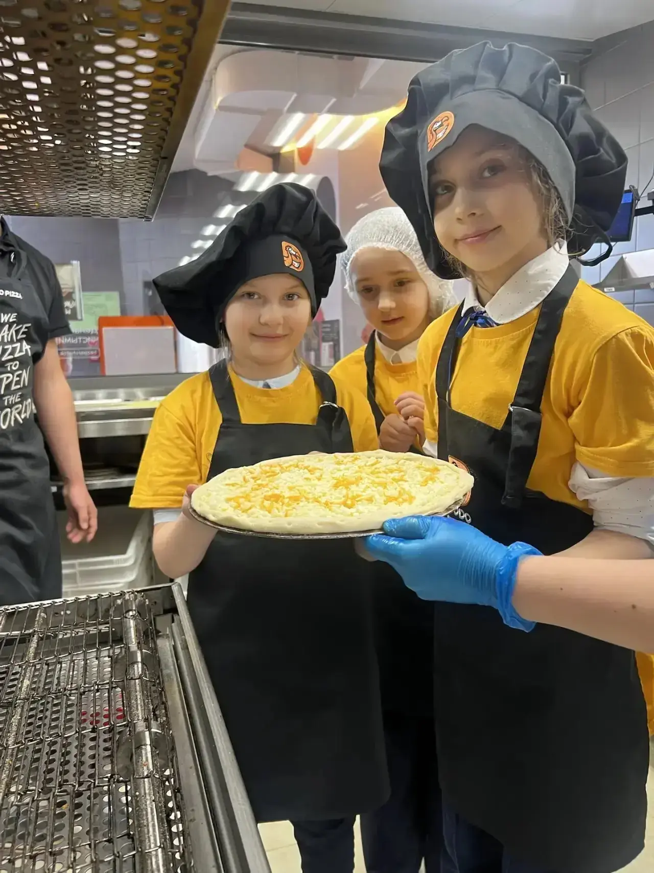 🍕✨ Пицца, друзья и море впечатлений: яркое завершение учебного года! ✨🍕  Учебный год нужно завершать