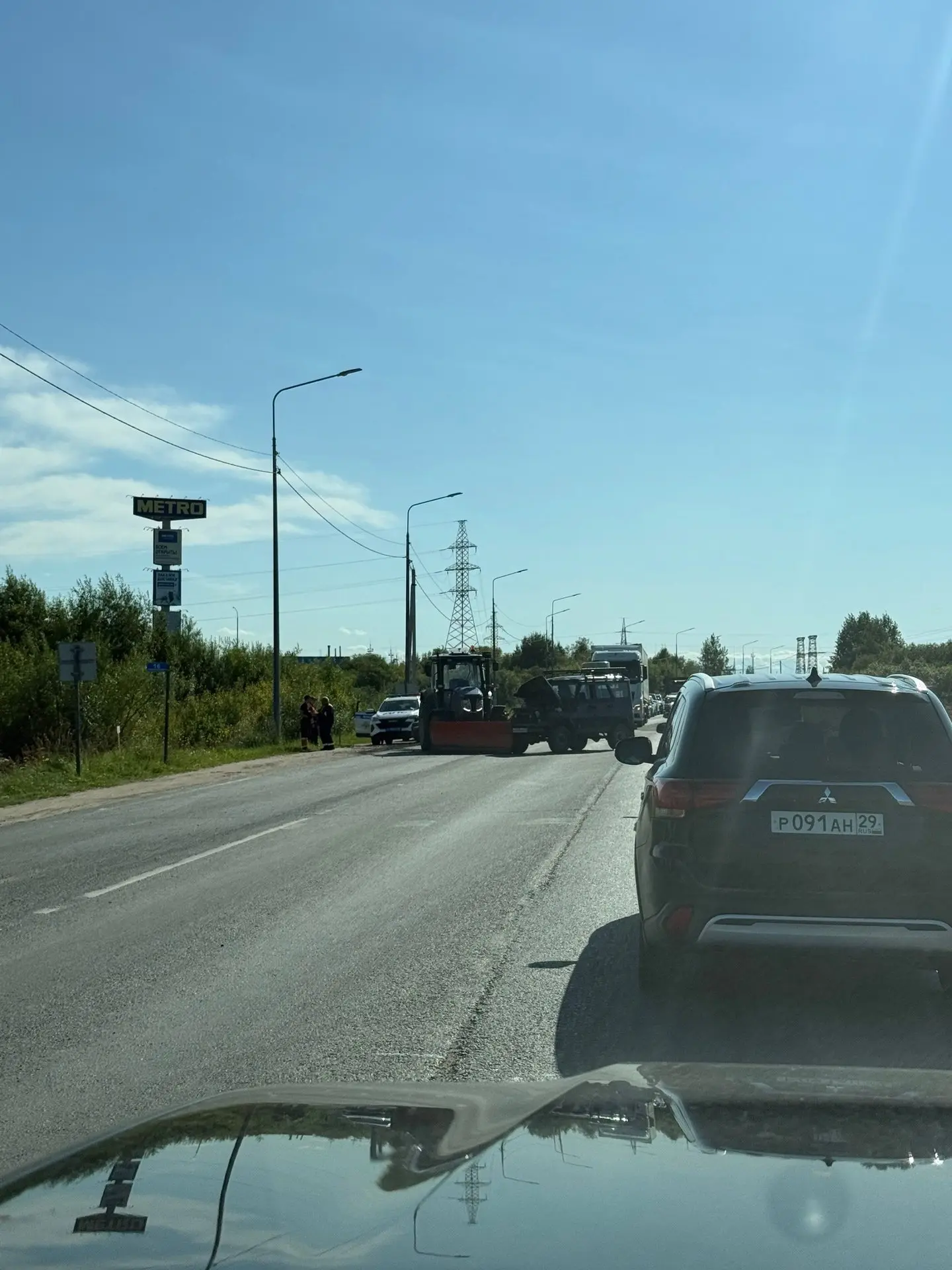 🚨 Водители, внимание!

На дороге к аэропорту, напротив гипермаркета «Метро», произошло ДТП. Кроме т