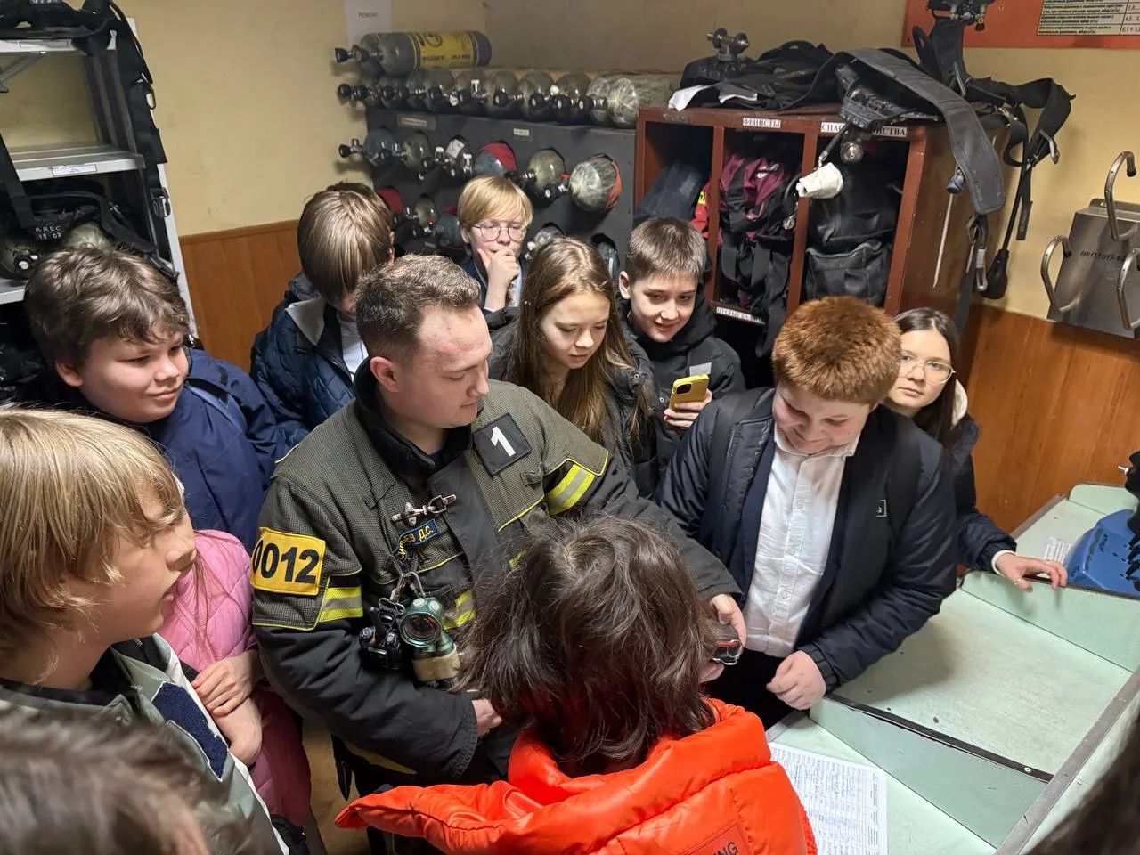 🚨Знакомство с героической профессией  Сегодня, в рамках недели профориентации, ученики 6 «Б» класса 