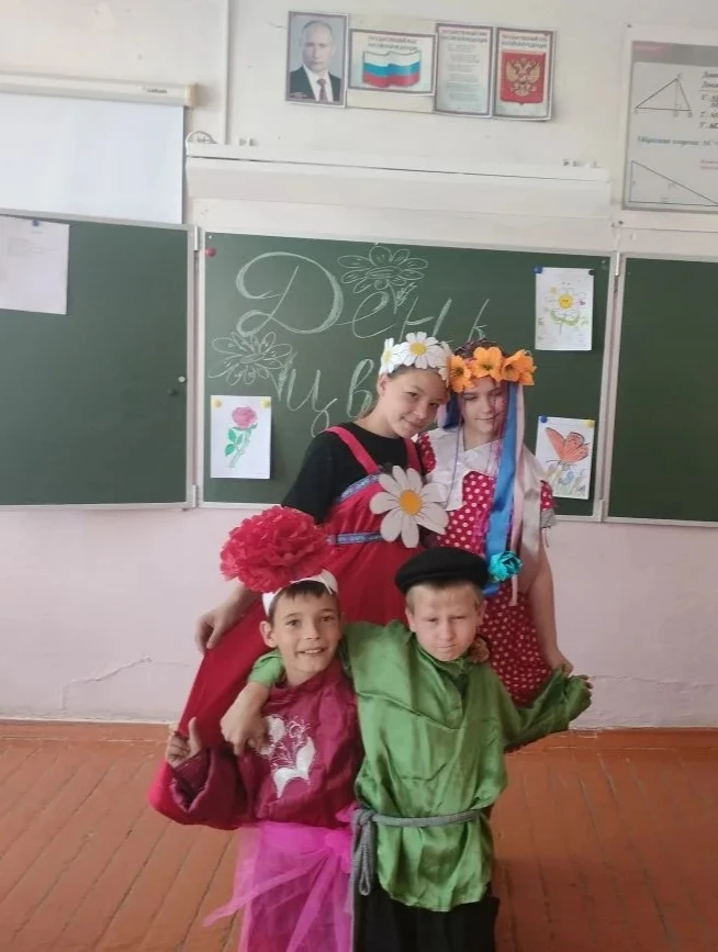 🌺💐🌷 «День цветов» прошёл в нашем пришкольном лагере. Мероприятия были направлены на развитие позн