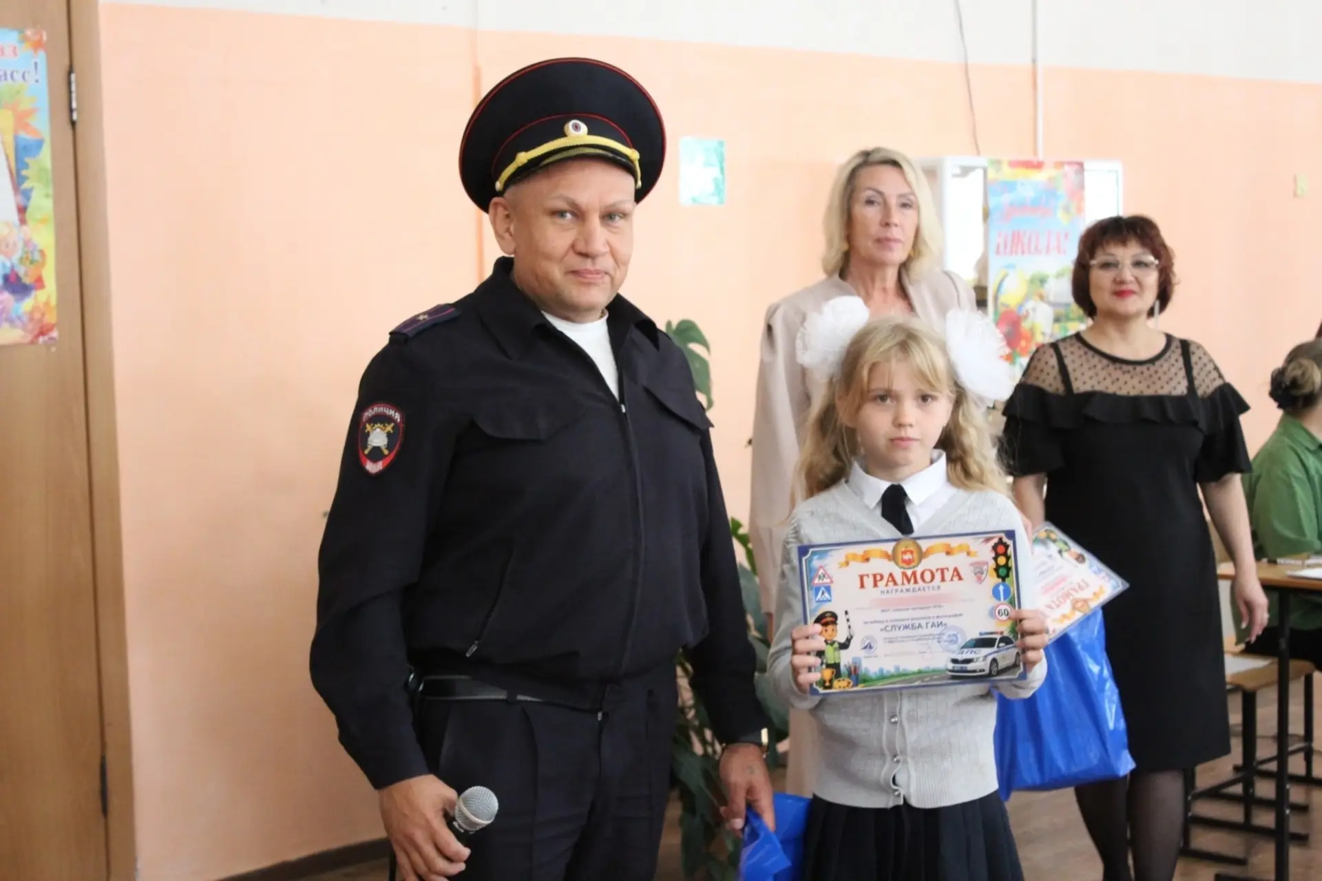Сотрудники госавтоинспекция по городу Копейску провели серию профилактических и поощрит...