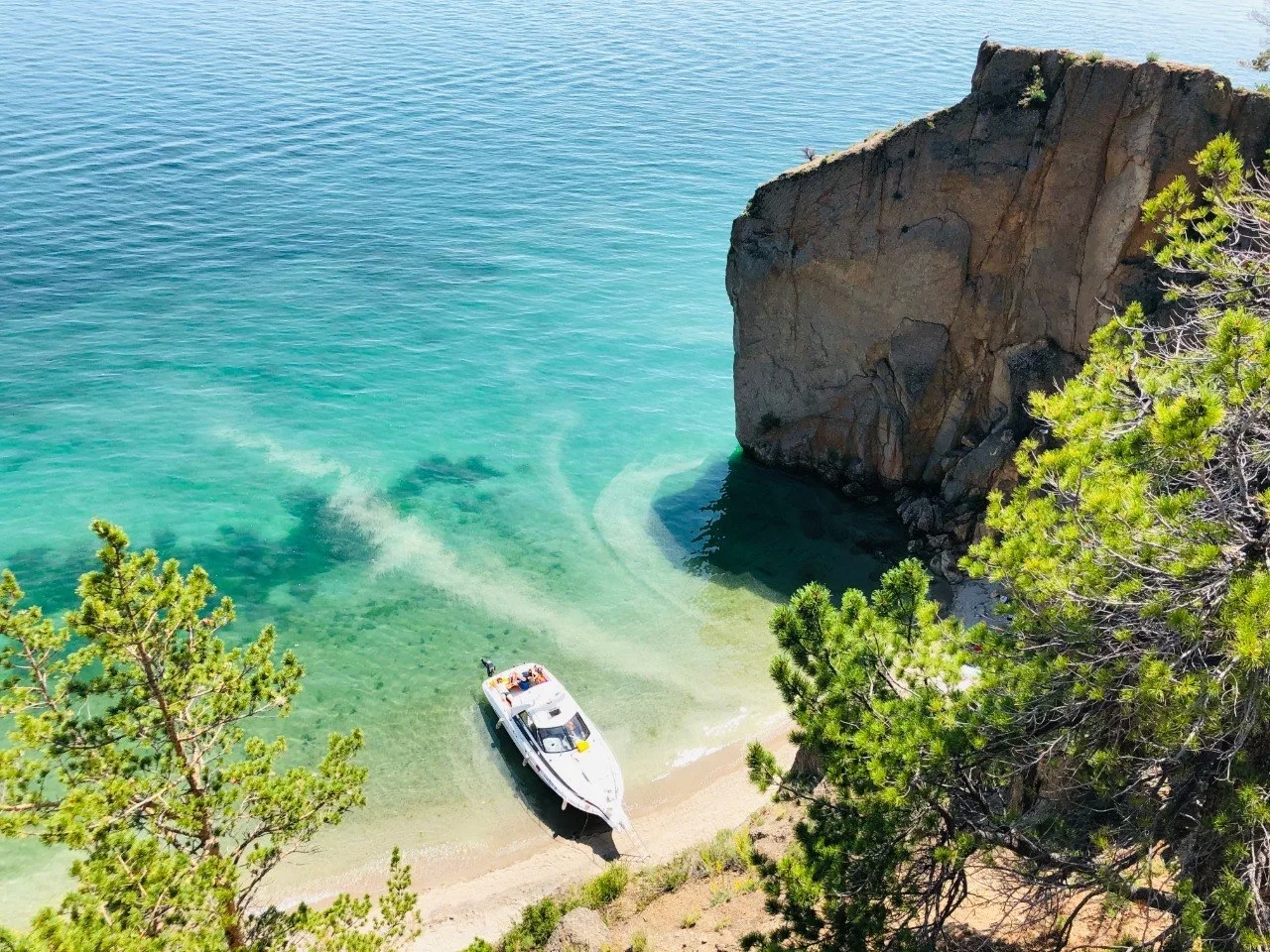 Последние места на водные экскурсии по Байкалу