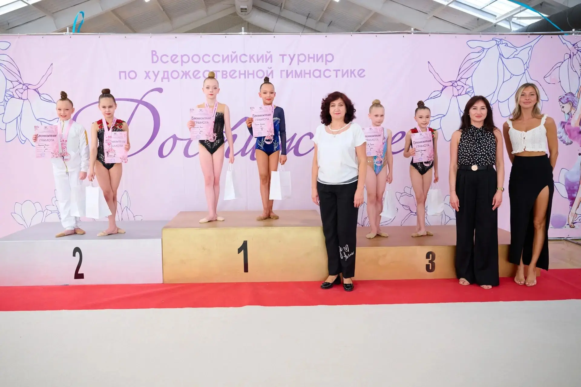 Ученица 4 «Д» класса нашего лицея Кочёва Лия заняла 2 место на Всероссийском турнире по художественн
