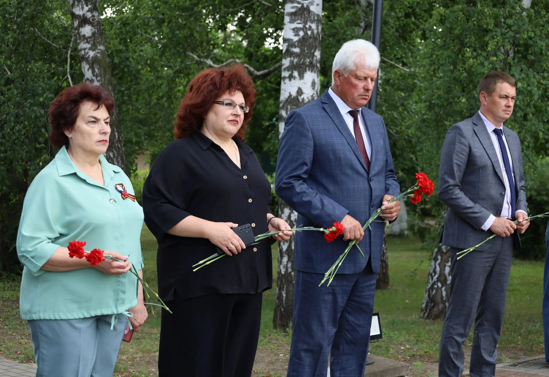 🙏Вечная память!

✅ Сегодня, в День памяти и скорби на братской могиле в Нижнедевицке состоялся мити
