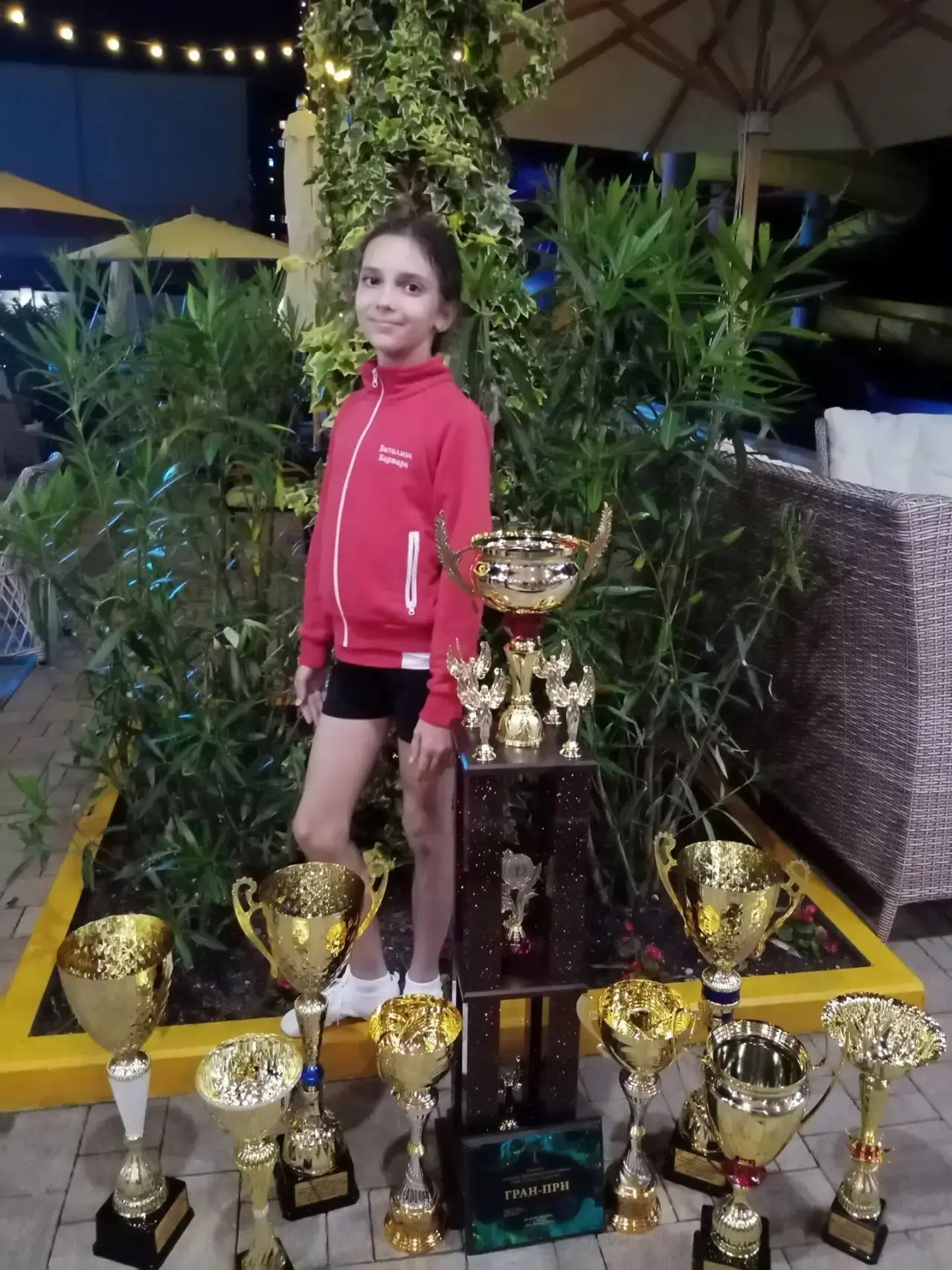 🏆 Гордость 7-й школы! Поздравляем Варю Ваталину!

Ученица нашей школы Варя Ваталина (коллектив «Бак