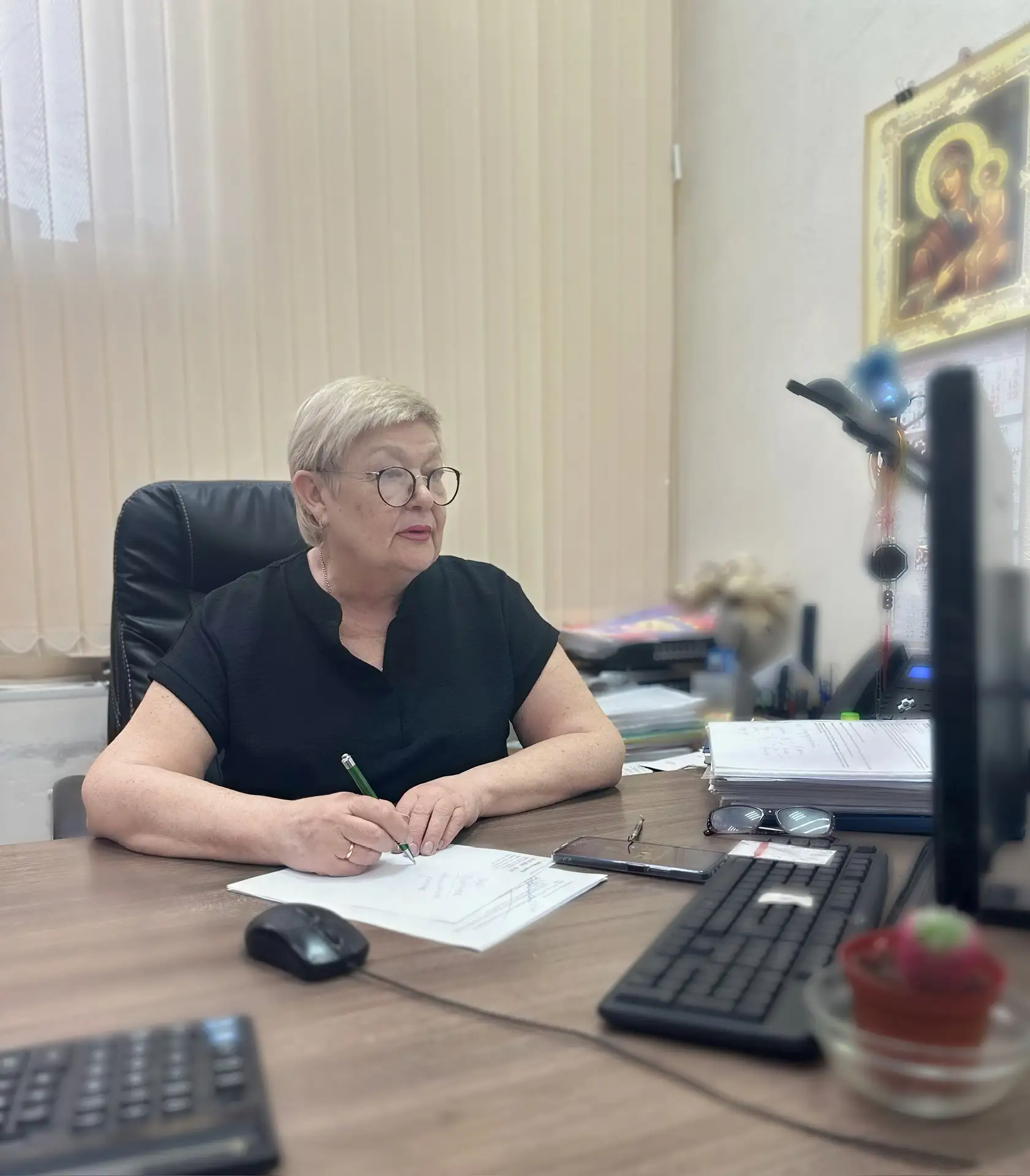 Сотрудники городской стоматологической поликлиники № 4 «Люксдент» регулярно консультиру...