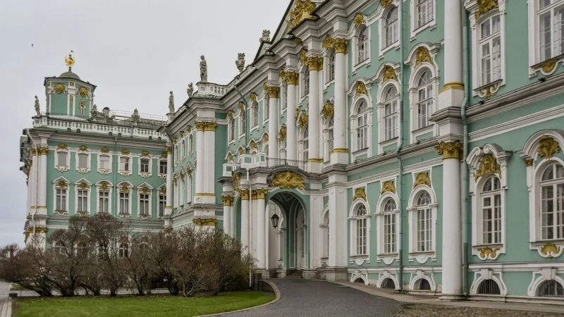 Вход в Эрмитаж сделают бесплатным ко Дню учителя