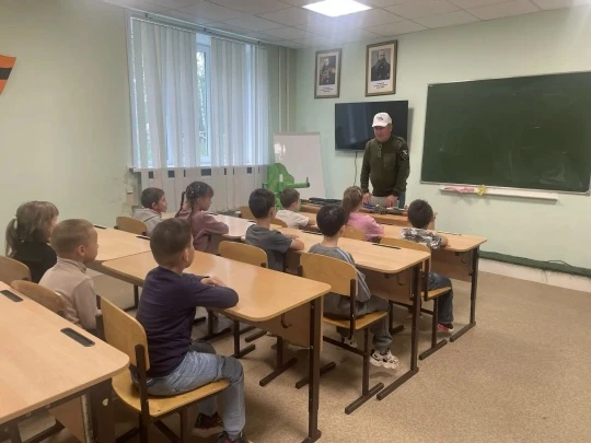 МБОУ "СОШ 27" г. Чебоксары активные участники акции "Школьный музей принимает гостей" –...