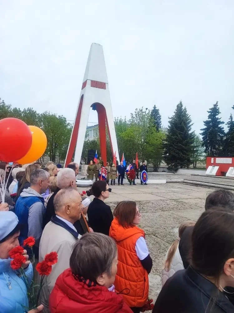 9 мая 2026 года сотрудники института ФГБНУ ВНИТИБП провели церемонию возложения венков ...