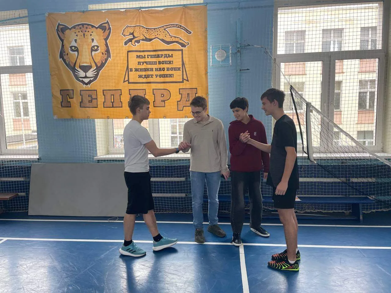 В школьном спортивном клубе «Гепард» продолжается групповой этап чемпионата Лицея по мини-футболу ср