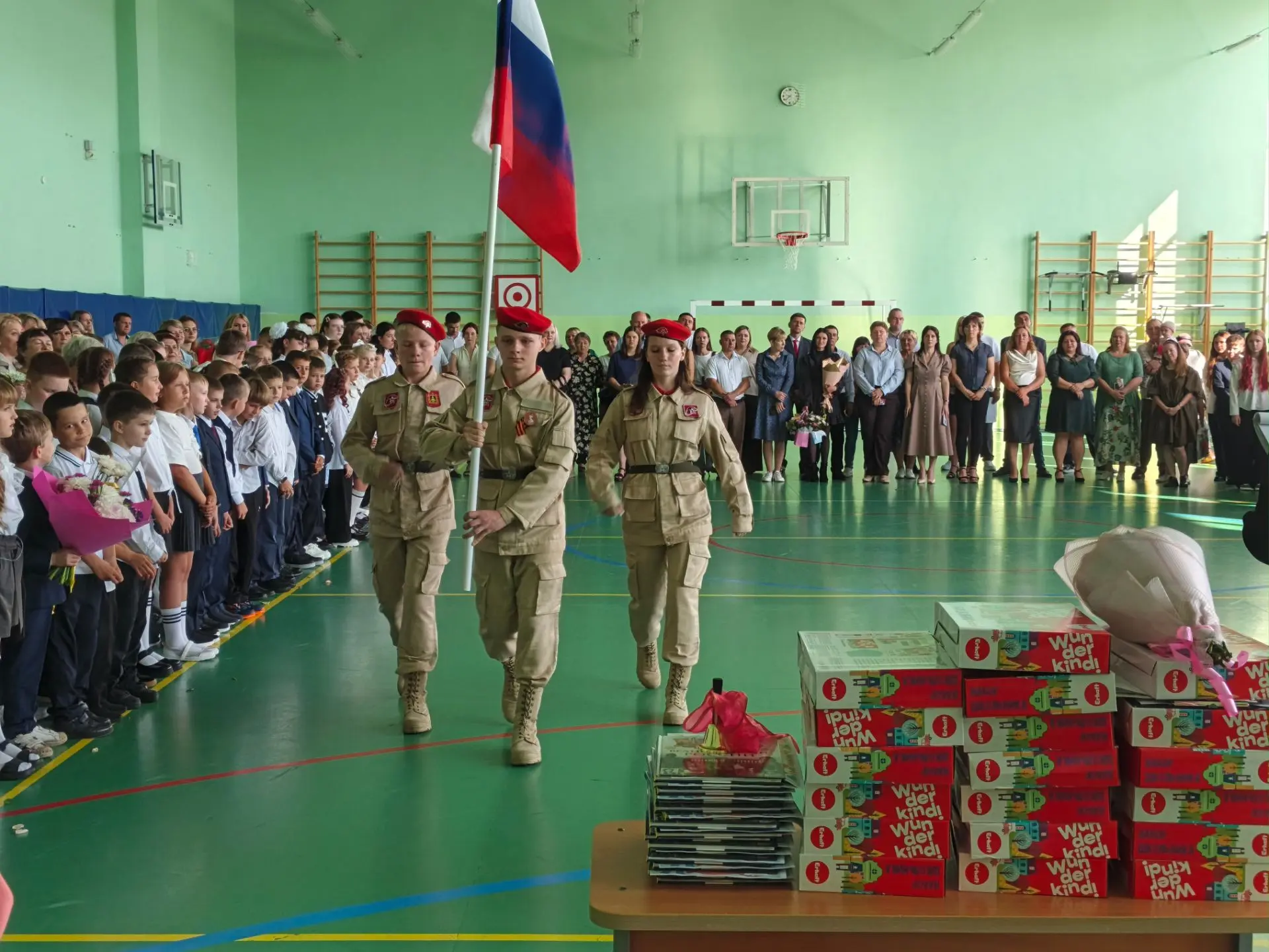 Новые шаги к знаниям: как в Свенской школе №1 начался учебный год🔔🔔🔔