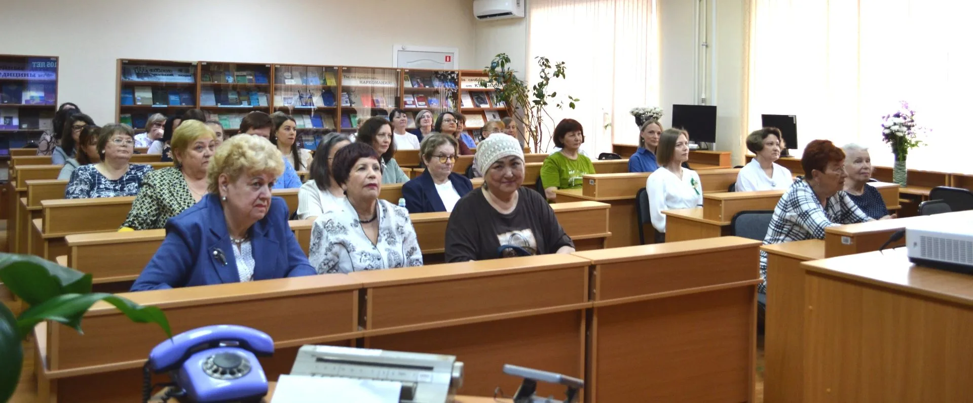 🎉Научно‑медицинская библиотека ОмГМУ начинает отсчет юбилейных событий – официально 105 лет отпраздн