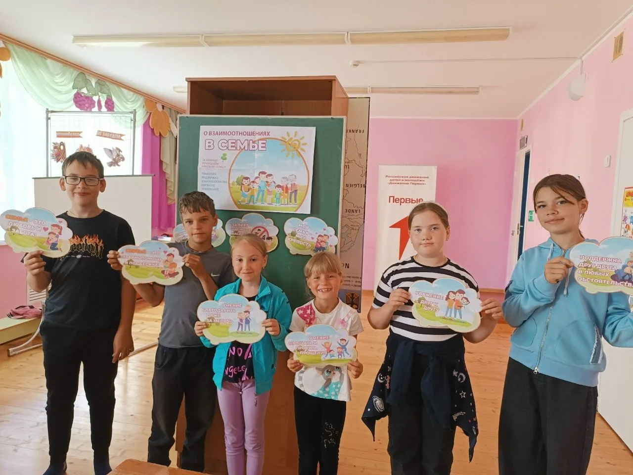 🌈 Девятнадцатый день в лагере «Радуга»: день семьи и выбора
✅Сегодняшний день в лагере "Радуга" (пр