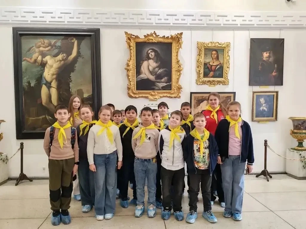 Учащиеся 3 «Б» класса посетили экскурсию «Многогранный мир Донского казачества» в г. Новочеркасске, 