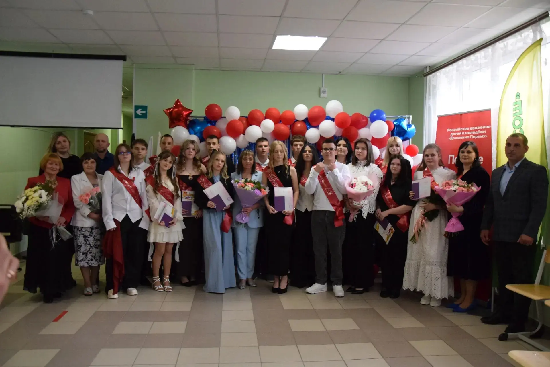 В добрый путь, выпускники!
