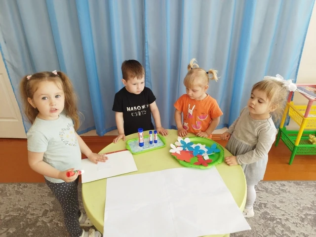 В рамках проведения мероприятий, посвящённых празднованию Дня России в нашем детском саду проведен р