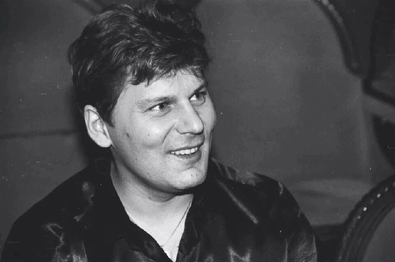 Сегодня лидер группы «Сектор Газа» Юрий Хой отпраздновал бы своё 62-летие! 🎸

Написать нам в предло