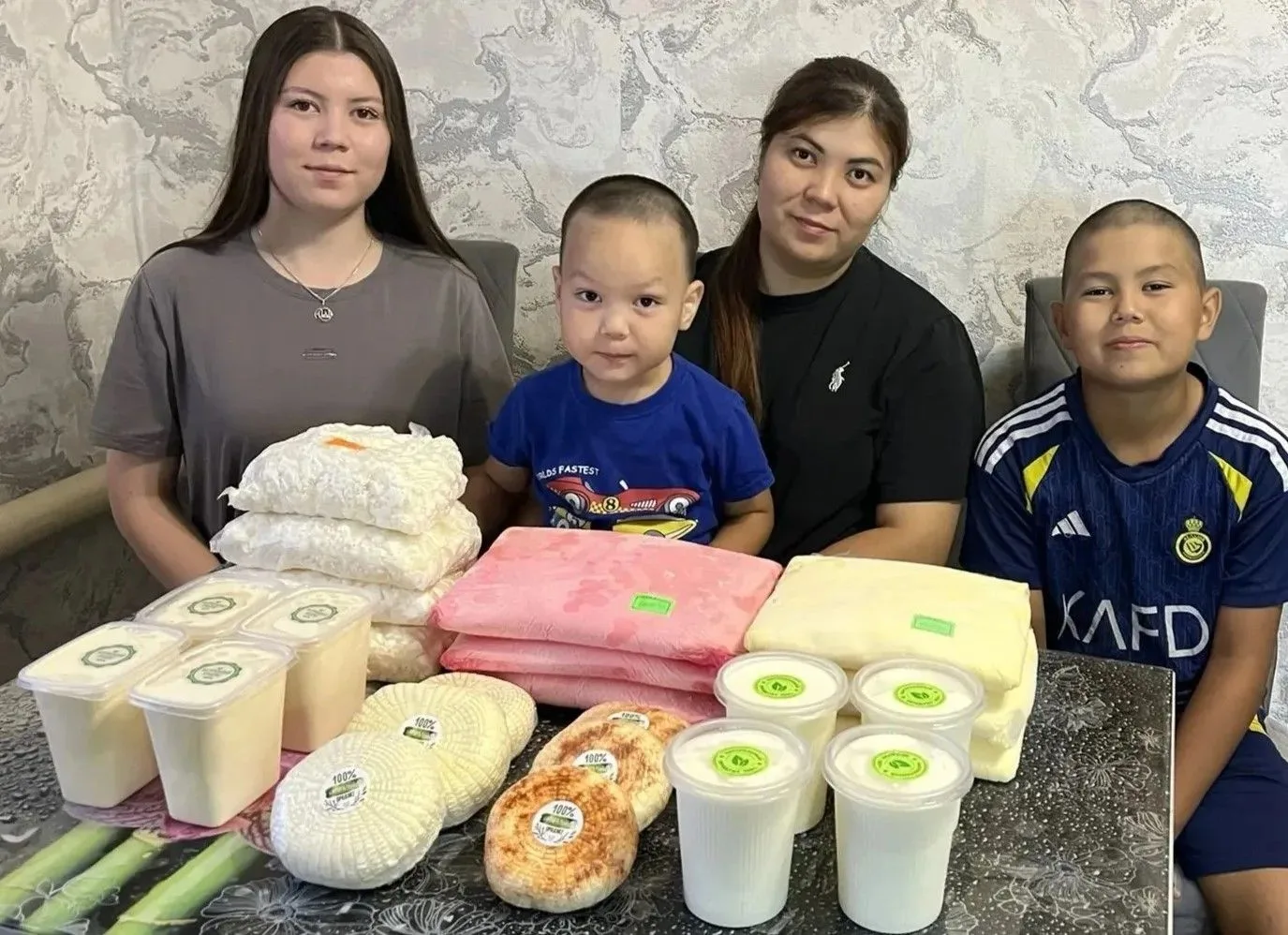 💥 Соцконтракт помог увеличить производство молочной продукции жительнице Нововаршавско...