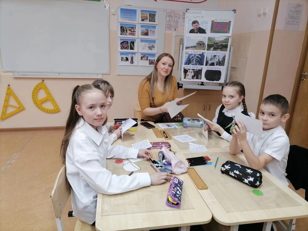 "Народу единство, что птице крылья!" 🇷🇺  🙌 Только посмотрите, какие необыкновенные уроки и внеклассн