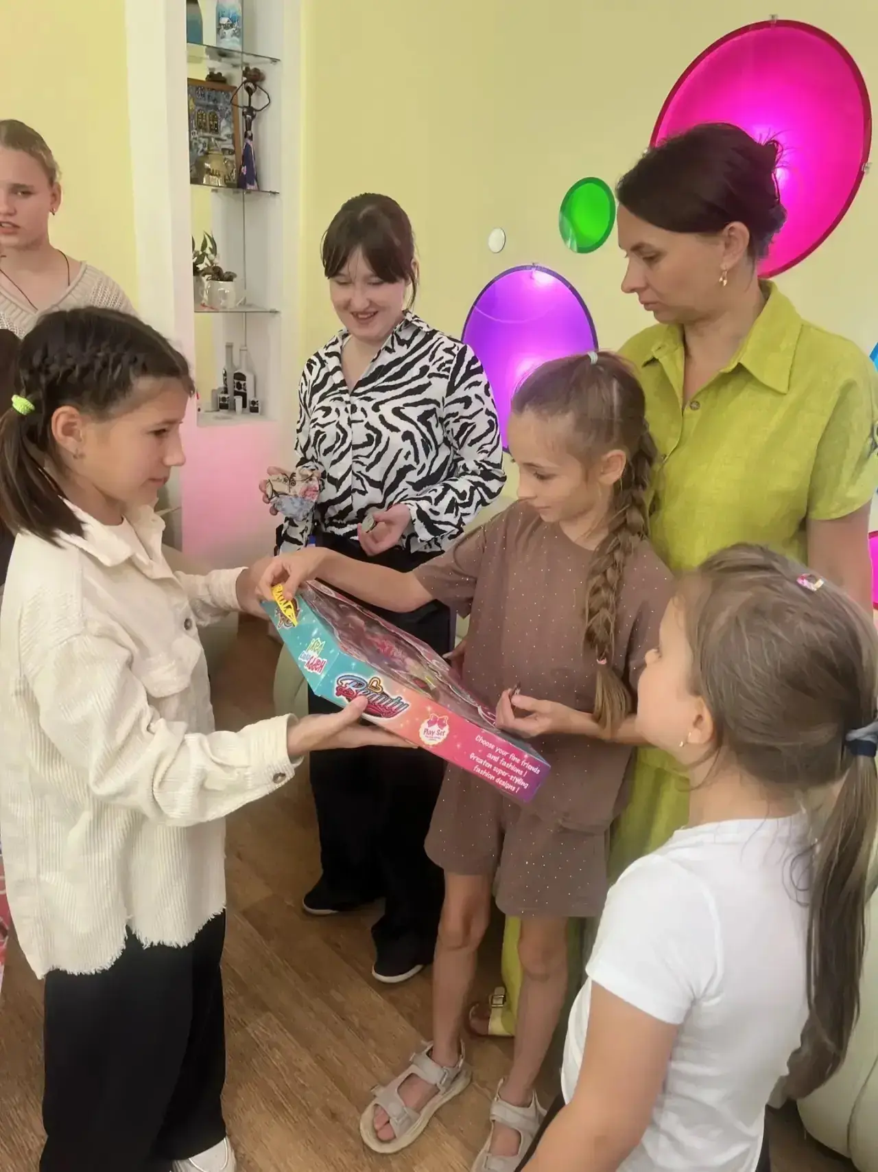Творческая встреча «Связь поколений — поможем друг другу»: тепло, объединяющее сердца.  ❤️