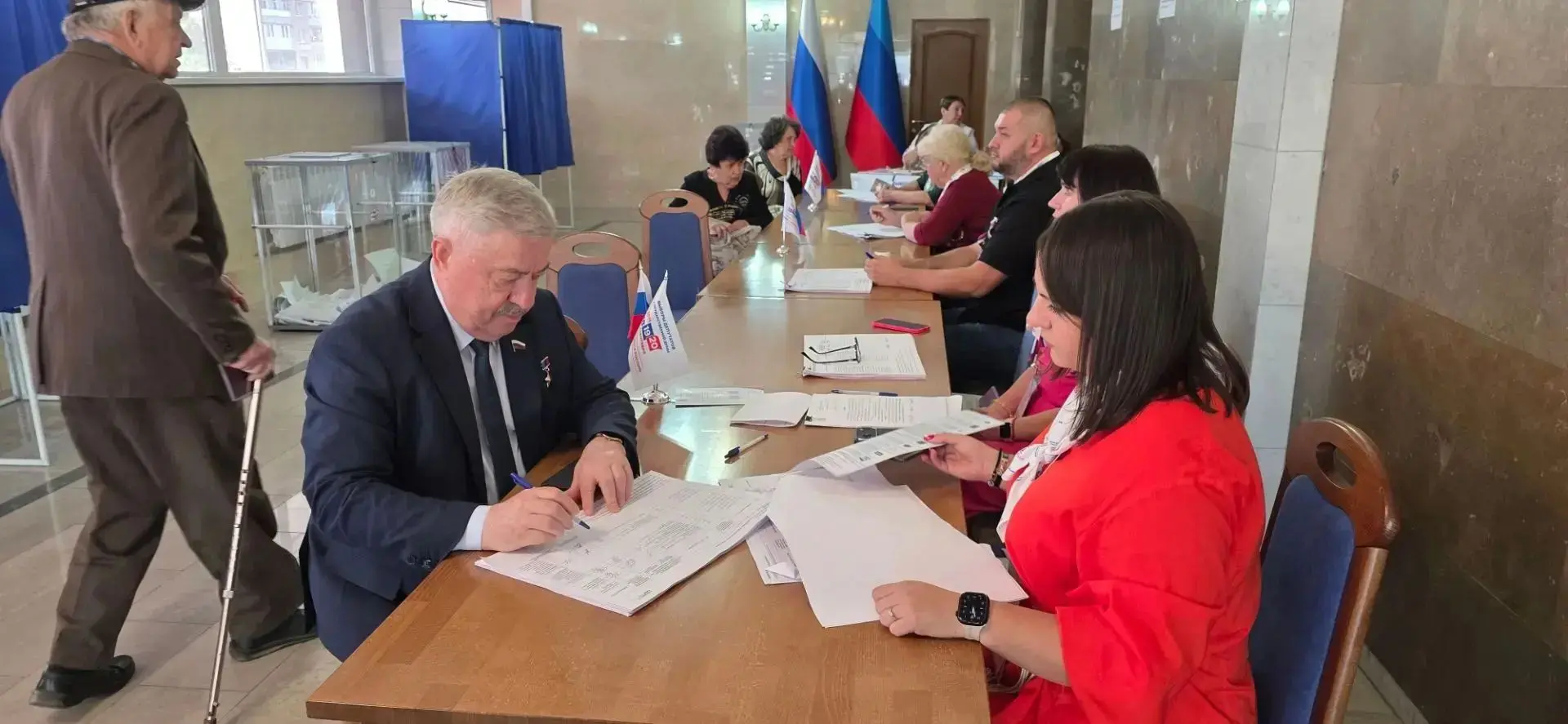 Дорогие друзья! Поздравляю всех жителей Луганской Народной Республики с важным, историч...