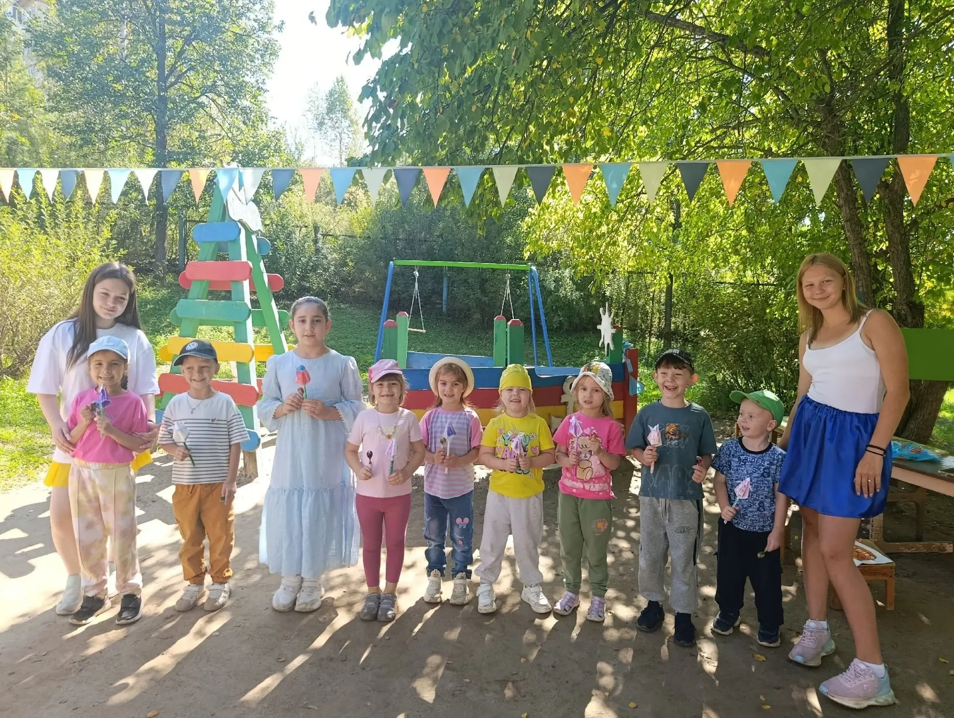 ☀ В нашем детском саду прошёл тематический день «Последний день лета». 🌈☀🌸