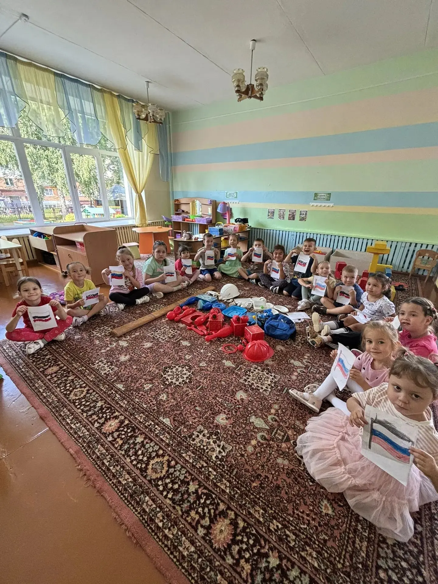 🇷🇺 Наш триколор — наша гордость!