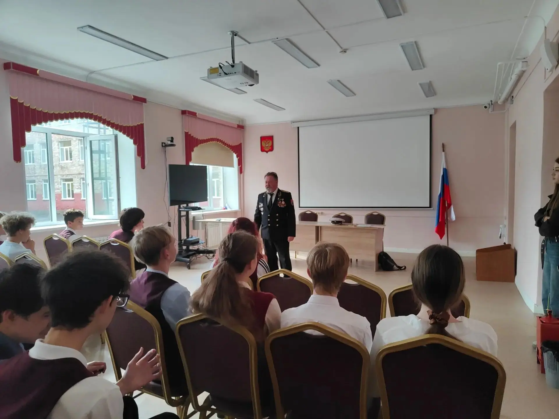 🎖 Урок мужества: поговорили по душам с настоящим героем 🎖