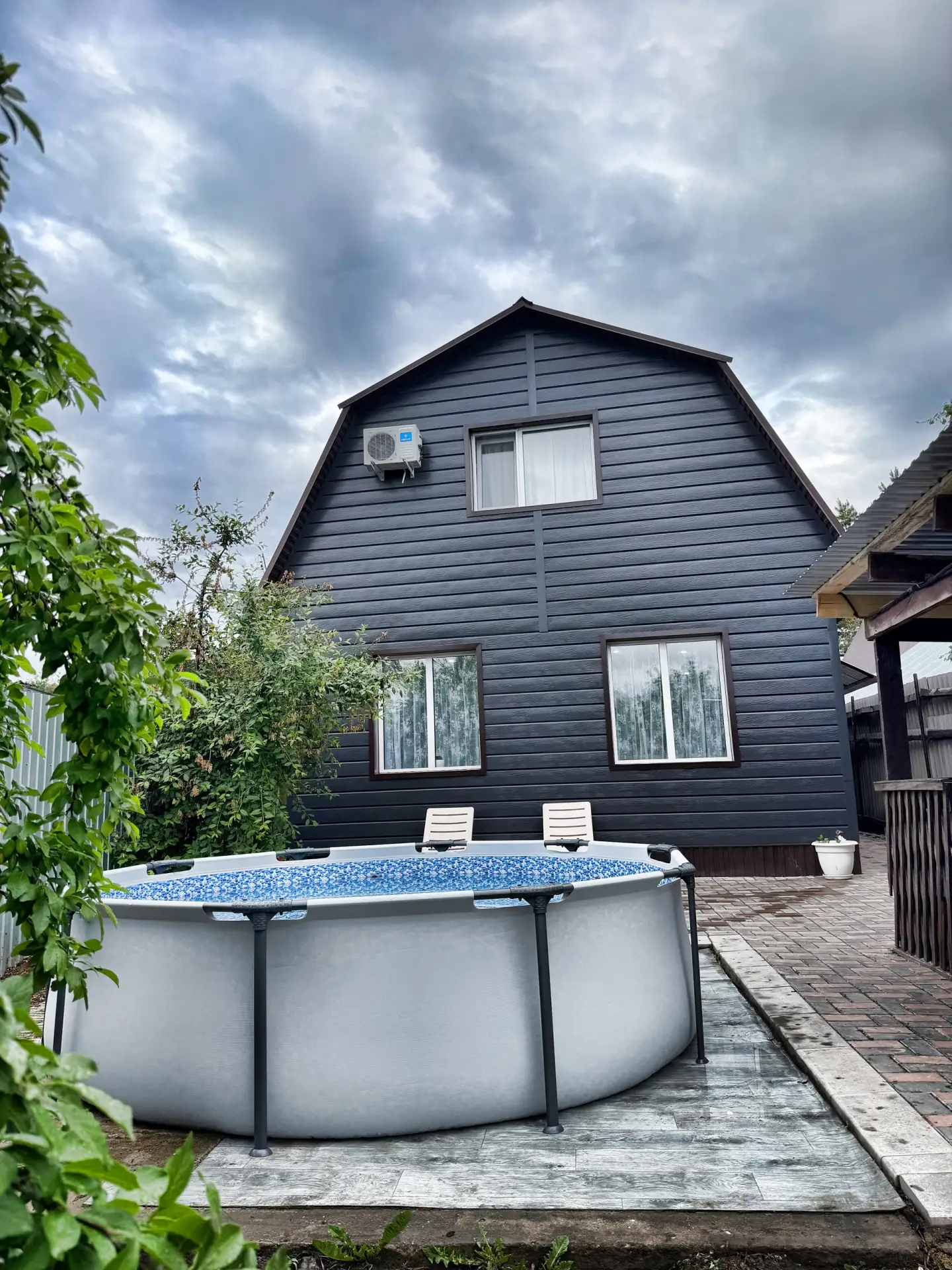 🏡 Сдаётся двухэтажный дом под ключ без подселения
📍 Адрес: ул. Герасимовская, 19
👥 Вместимость: д