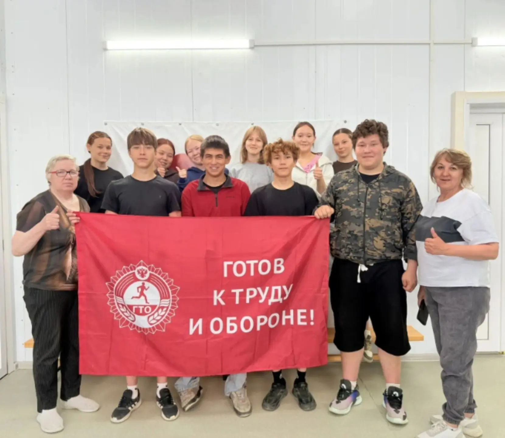 ️Сегодня ребята из трудового лагеря побывали в спорткомплексе «Феникс» с. Харсаим на подготовке к сд