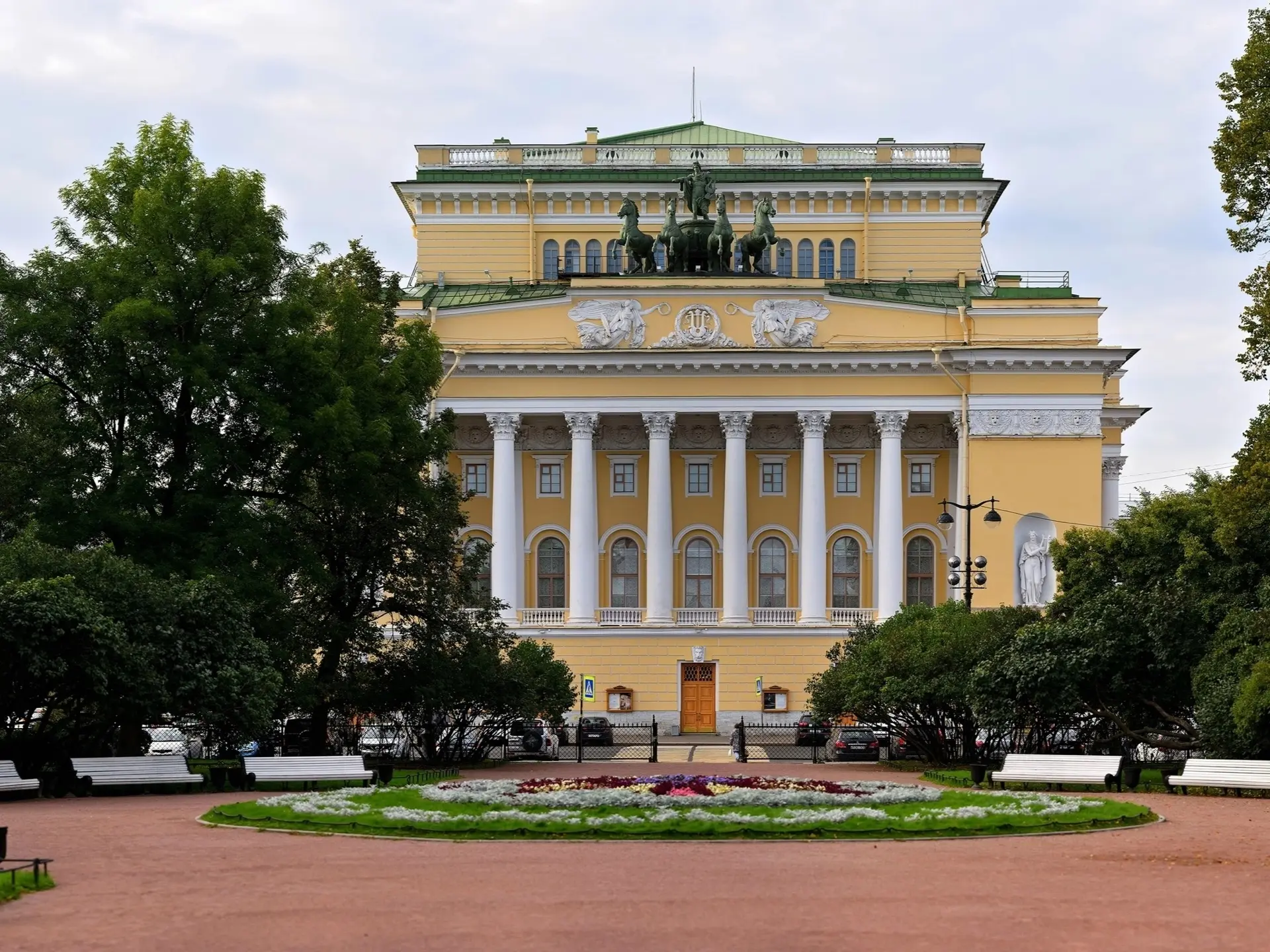 Сегодня исполняется 270 лет со дня основания Александринского театра