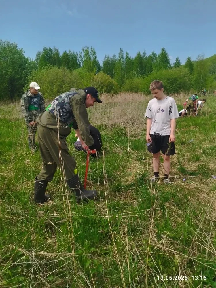 🌲17 мая учащиеся 9 А класса вместе с классным руководителем Макаровой И. В. приняли участие в масшта