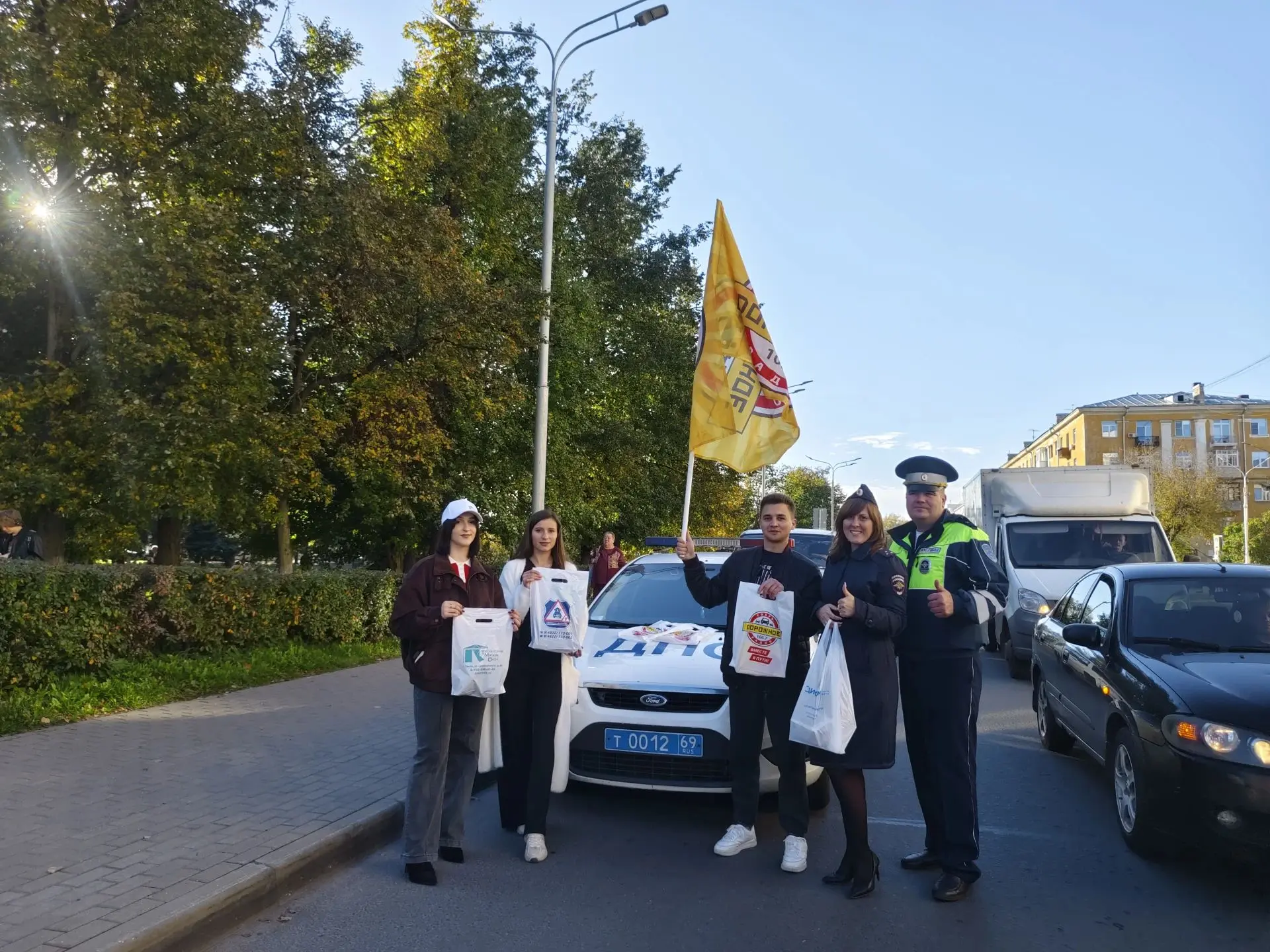 🤝Тверские автоинспекторы совместно с командой Дорожного радио -Тверь на улицах нашего ...