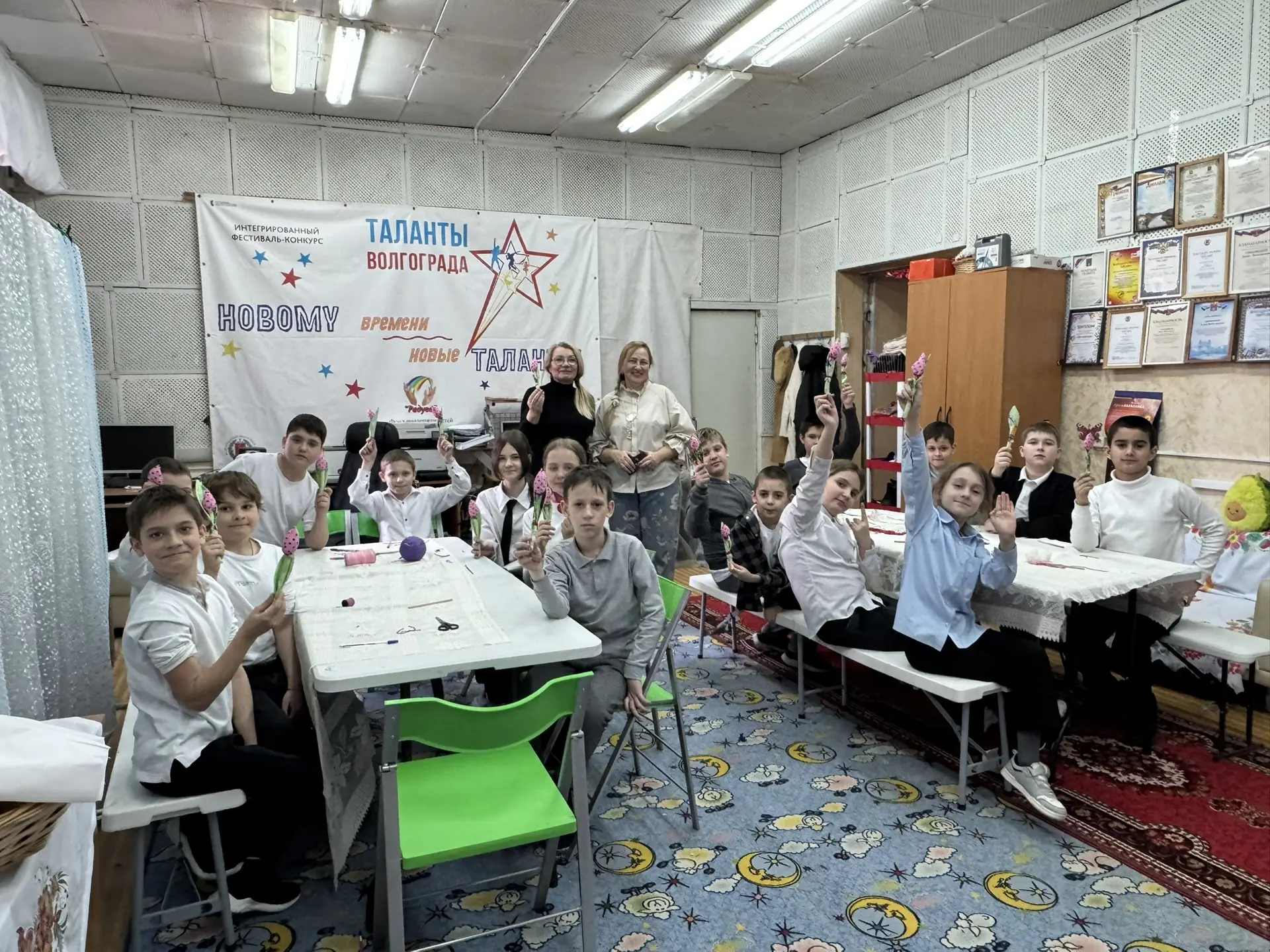 ✨ Ученики 3 «В» побывали на «Школе мастеров» — и это было волшебно! ✨  Ребята посетили мастер‑класс,