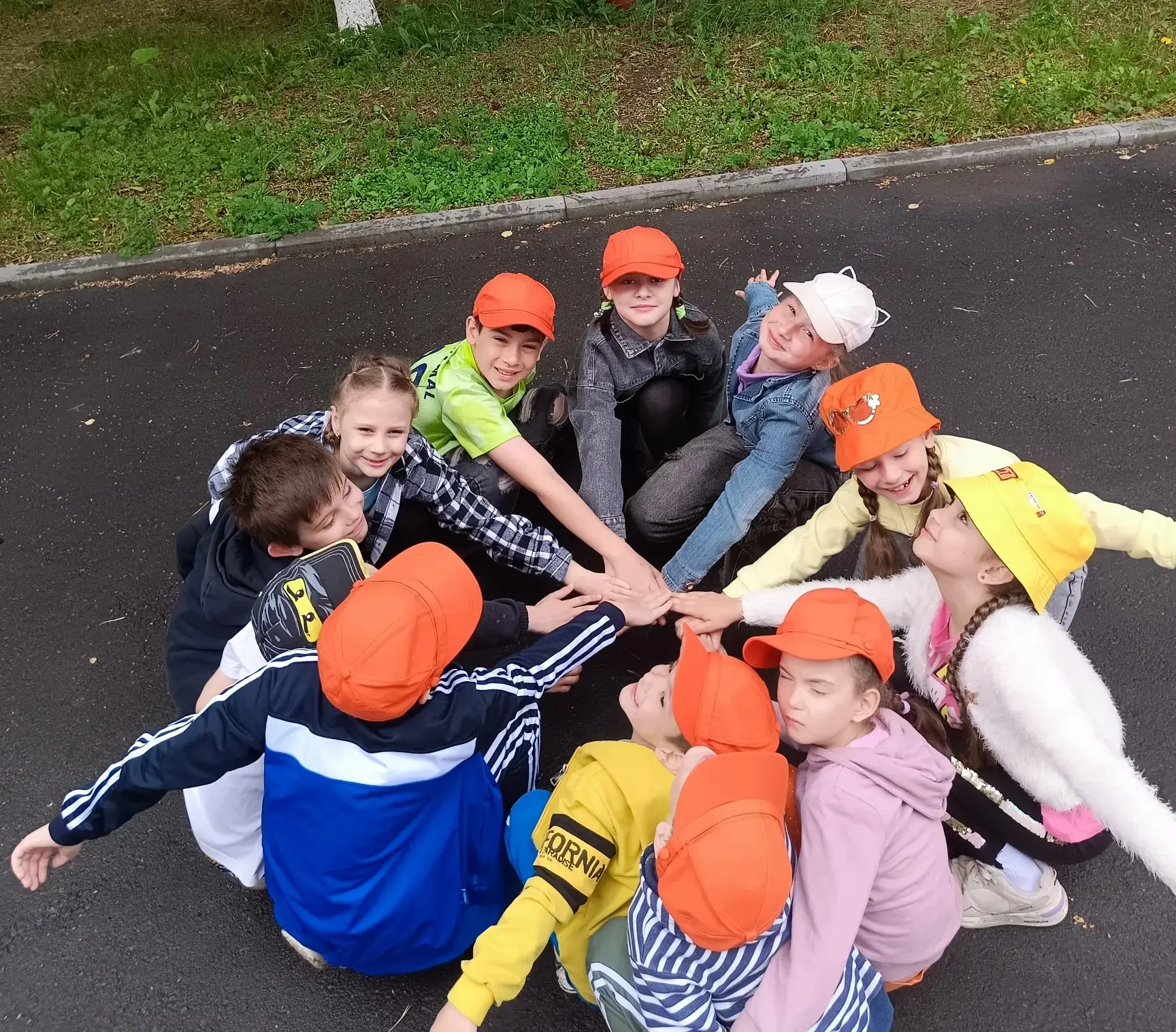 ☀ В Семейном МФЦ открылась летняя площадка для детей — «Краски лета»!

🤝 Сегодня состоялось первое 