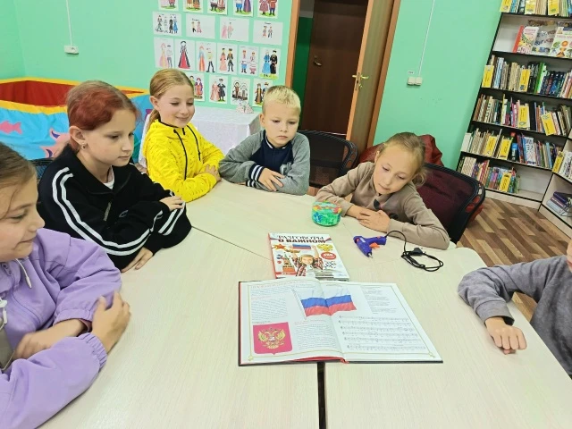 🇷🇺🇷🇺🇷🇺 Ежегодно 22 августа в России отмечается День Государственного флага Россий...