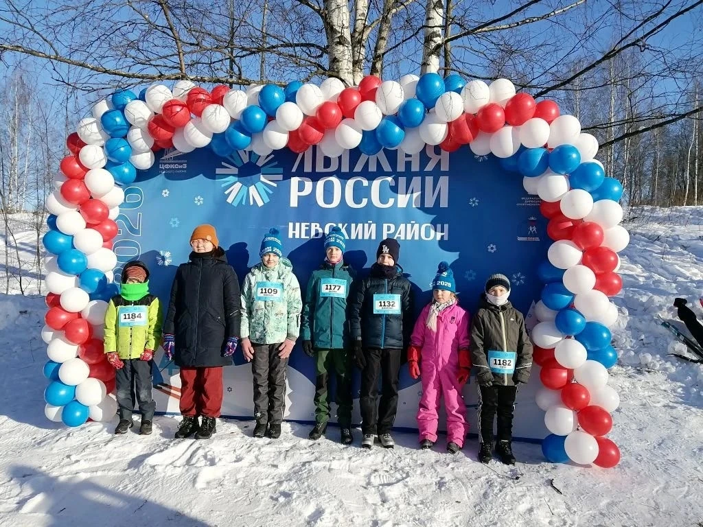 ✨️14 февраля команда лицея приняла участие в районном  соревновании  по лыжным гонкам «Лыжня России 
