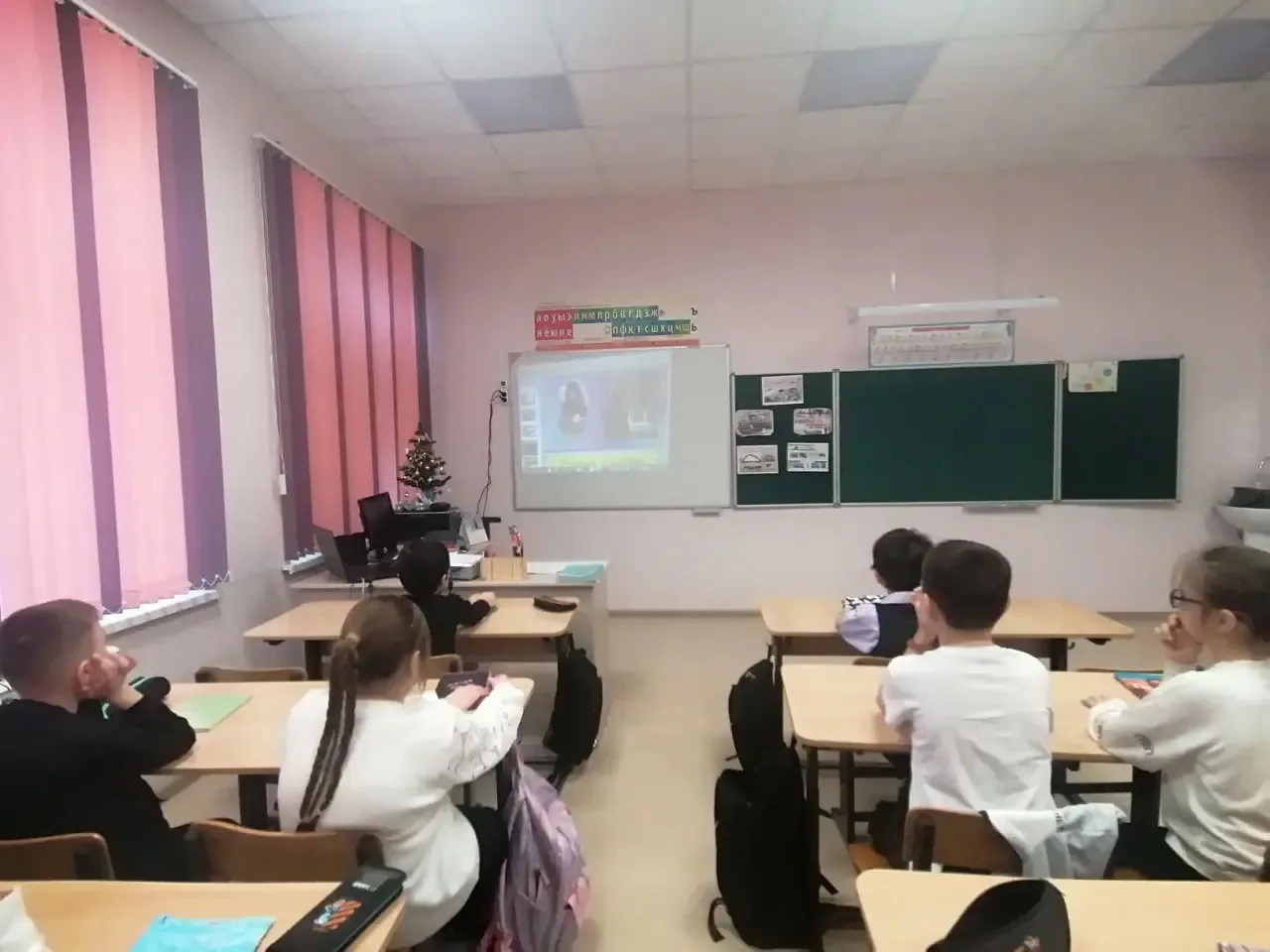 ✅Классный час «Прорыв блокады Ленинграда»