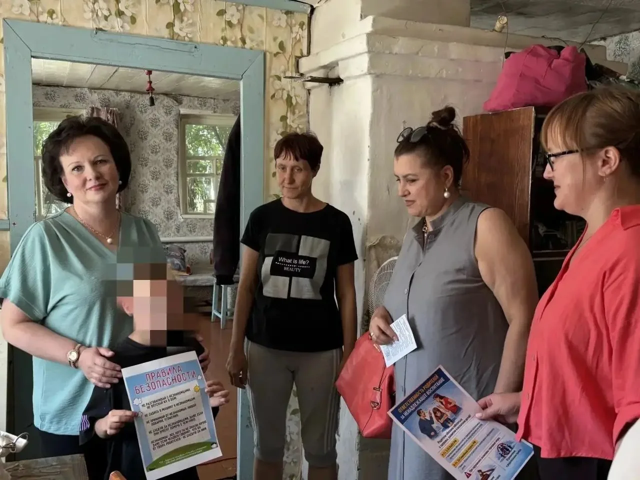 📍Выездная встреча в Гагаринском районе: семьям оказали правовую поддержку в рамках Всероссийской не