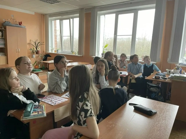 🚀 Путешествие в историю космоса 🚀В преддверии Дня космонавтики ученики Школы 176 приняли участие в к