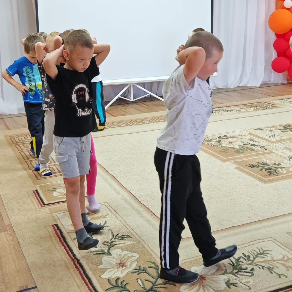 ☀️ В нашем детском саду утро всегда начинается с движения и улыбок. Зарядка — это не просто ритуал, 