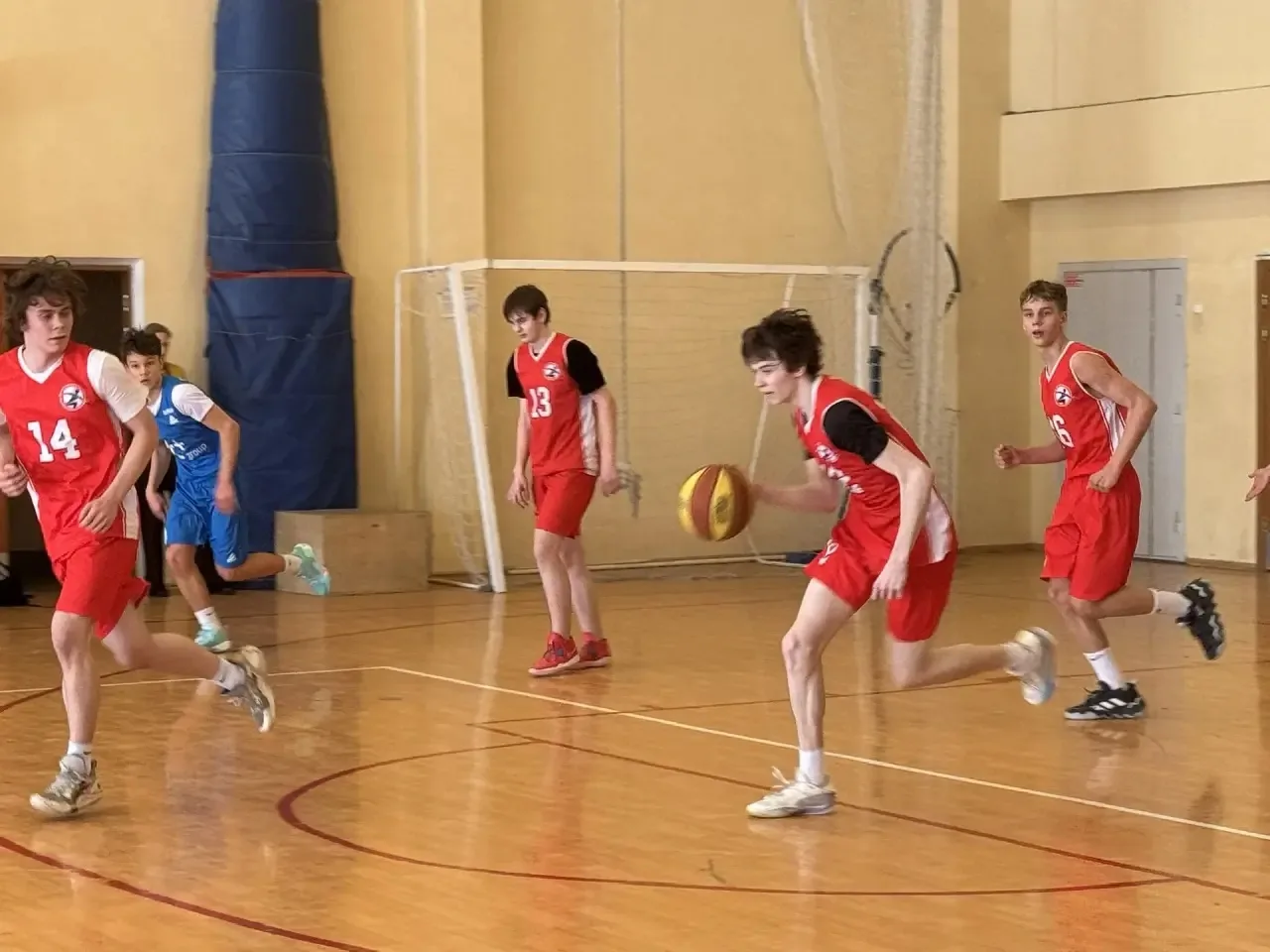 СПОРТИВНЫЕ НОВОСТИ 📣 🏀С 7 по 9 апреля проводились соревнования по баскетболу старшей возрастной груп
