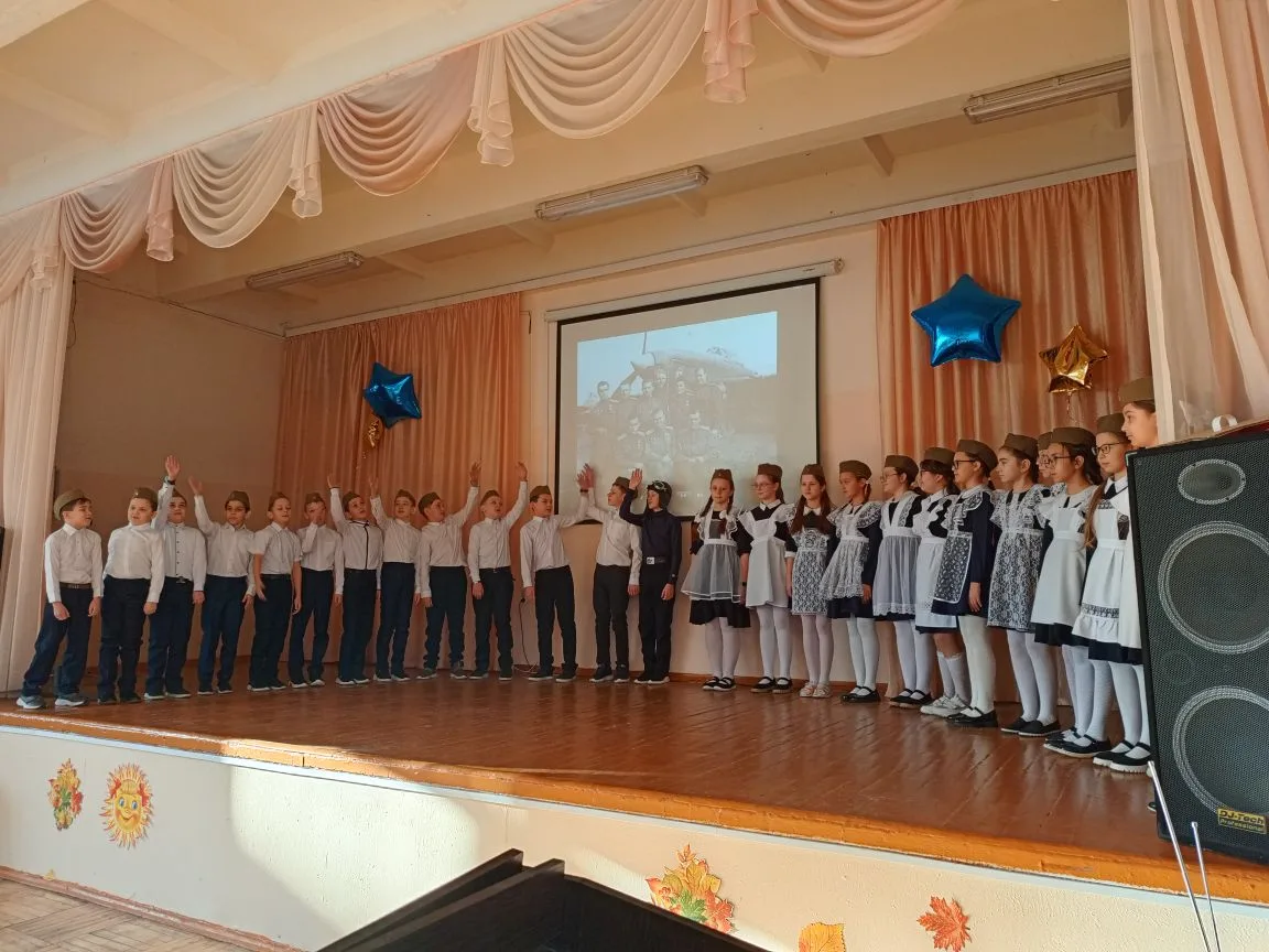 🌟В преддверии 23 февраля в школе прошло мероприятие - «Песни в военной шинели»  💥В нашей школе состо